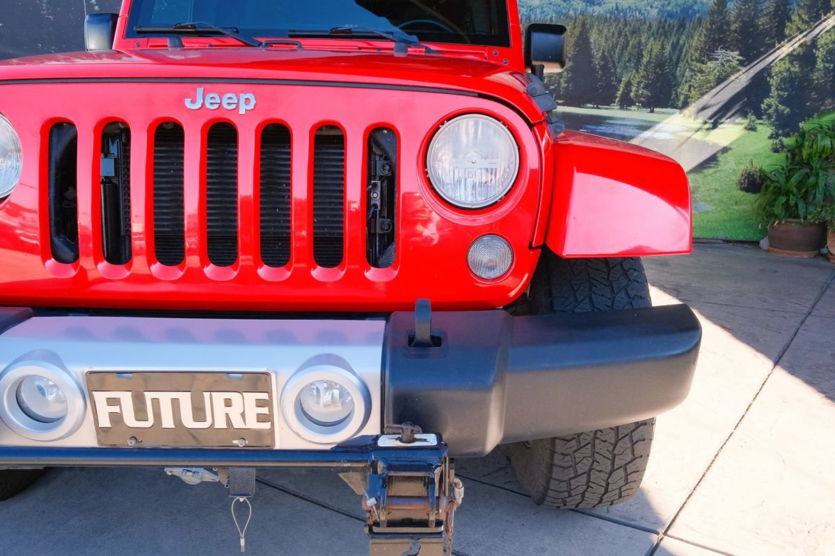 Used 2015 Jeep Wrangler Unlimited Sahara AWD/4WD image 35