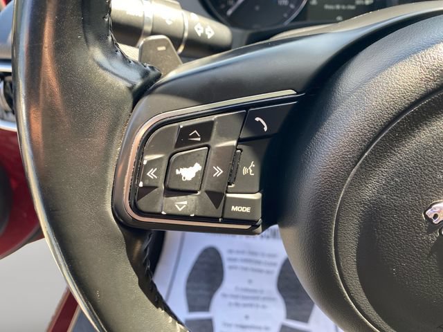 Used 2017 Jaguar XE Prestige RWD image 19