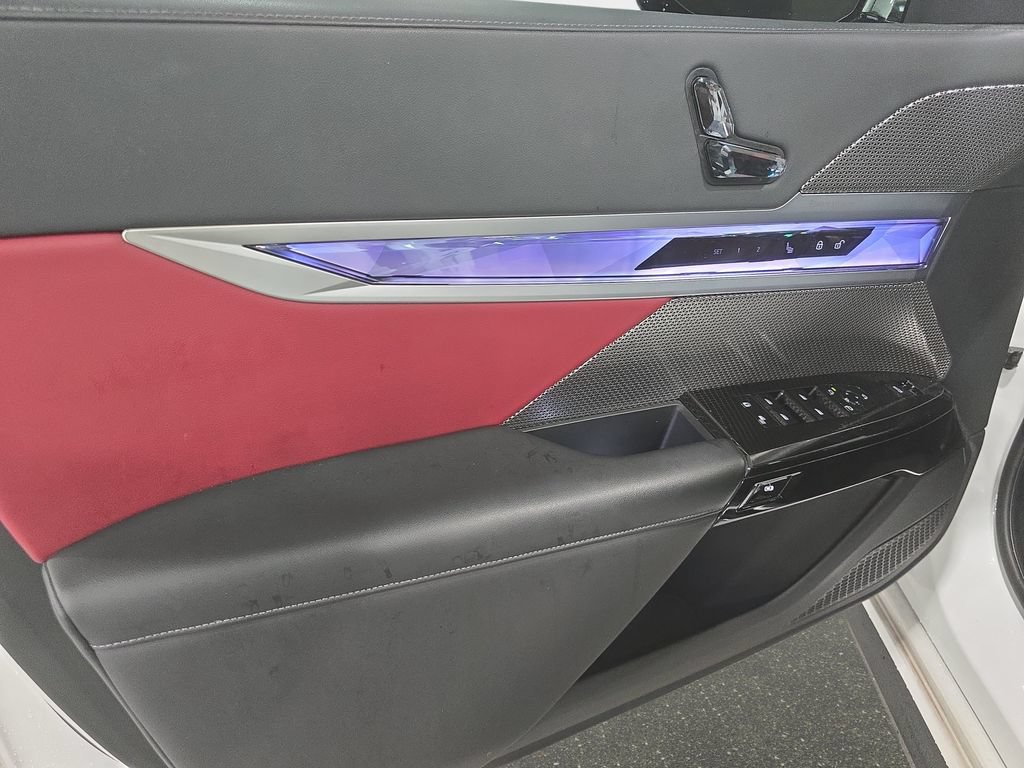 Certified 2023 BMW 740i RWD image 20