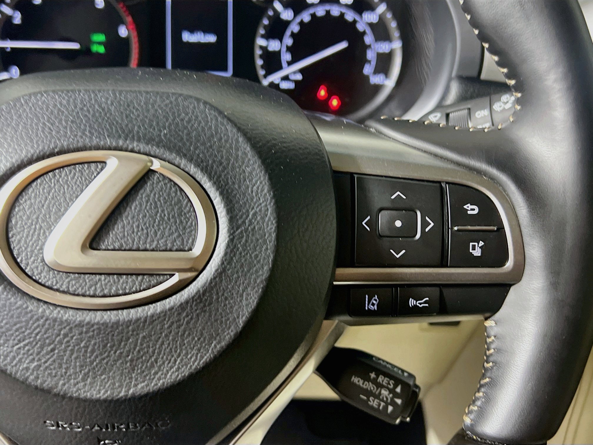 Used 2023 Lexus GX 460 Premium w/ Accessory Package AWD/4WD image 19