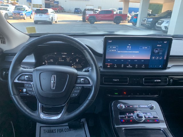 Used 2023 Lincoln Nautilus AWD w/ Premium Package image 13