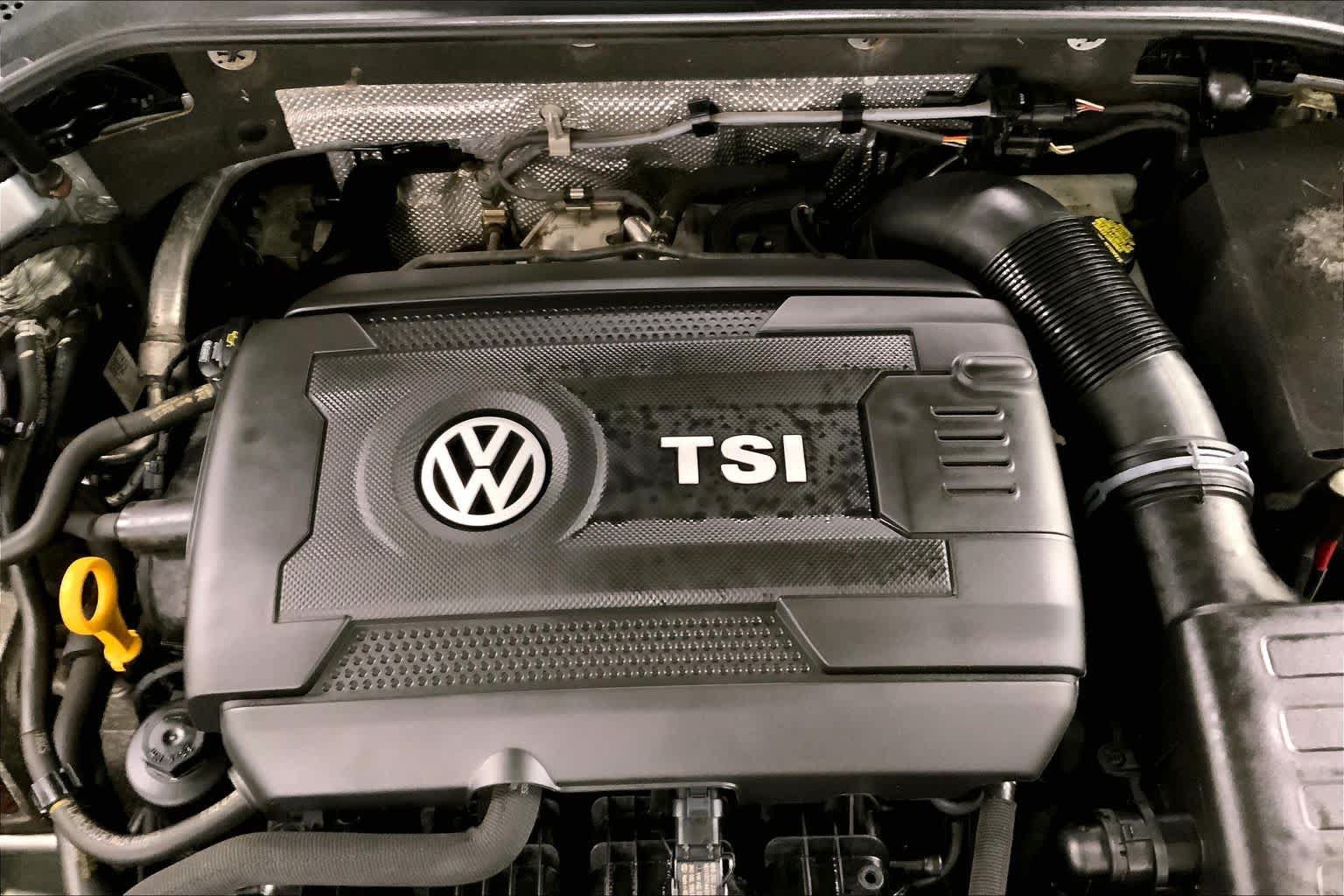 Used 2017 Volkswagen Golf Alltrack SE AWD/4WD image 31