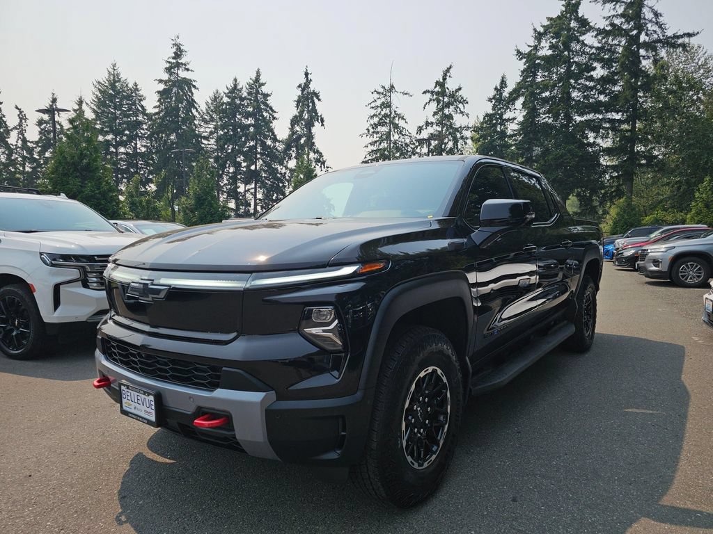 Used 2026 Chevrolet Silverado EV Trail Boss AWD/4WD image 3