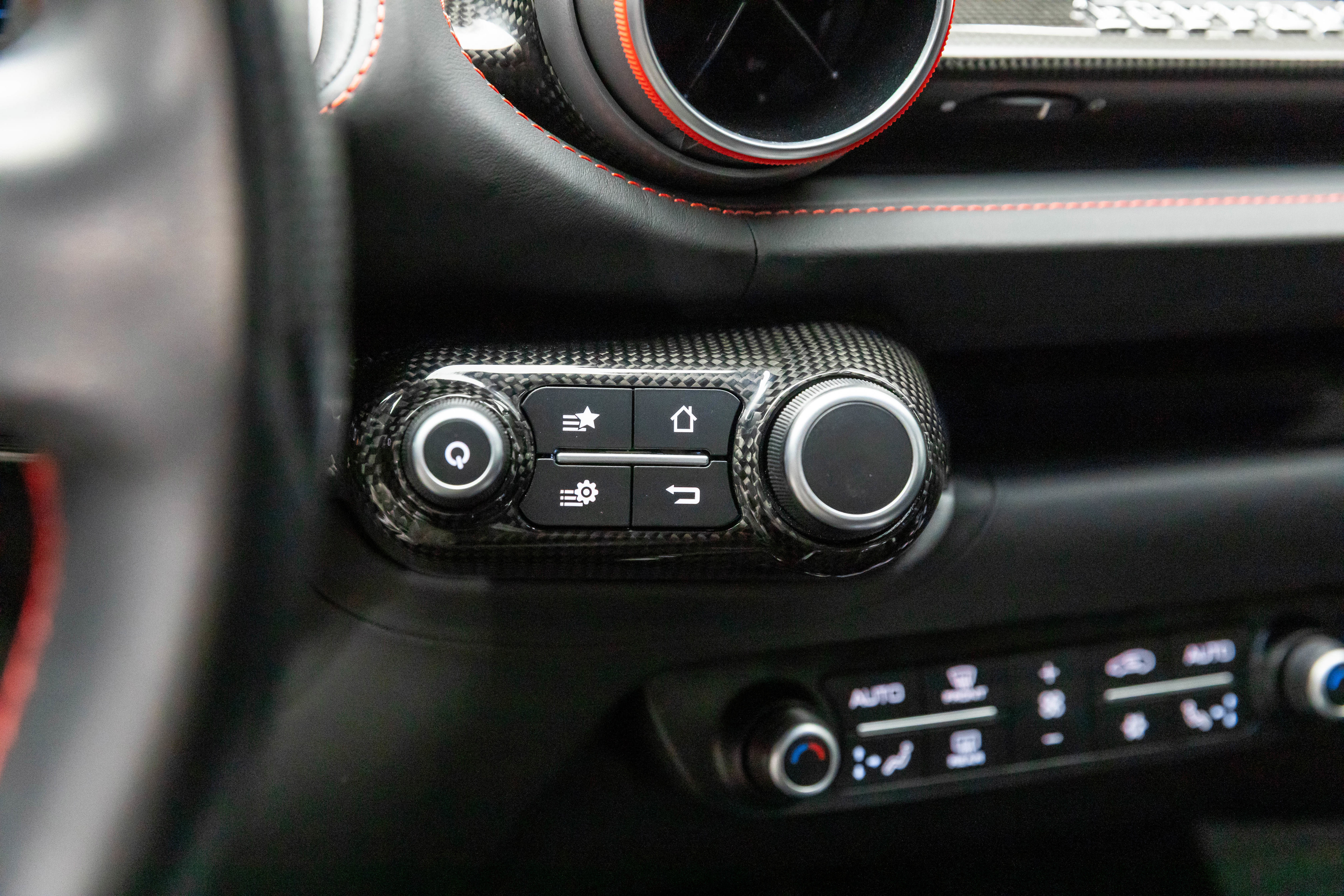 Certified 2019 Ferrari 812 Superfast image 29