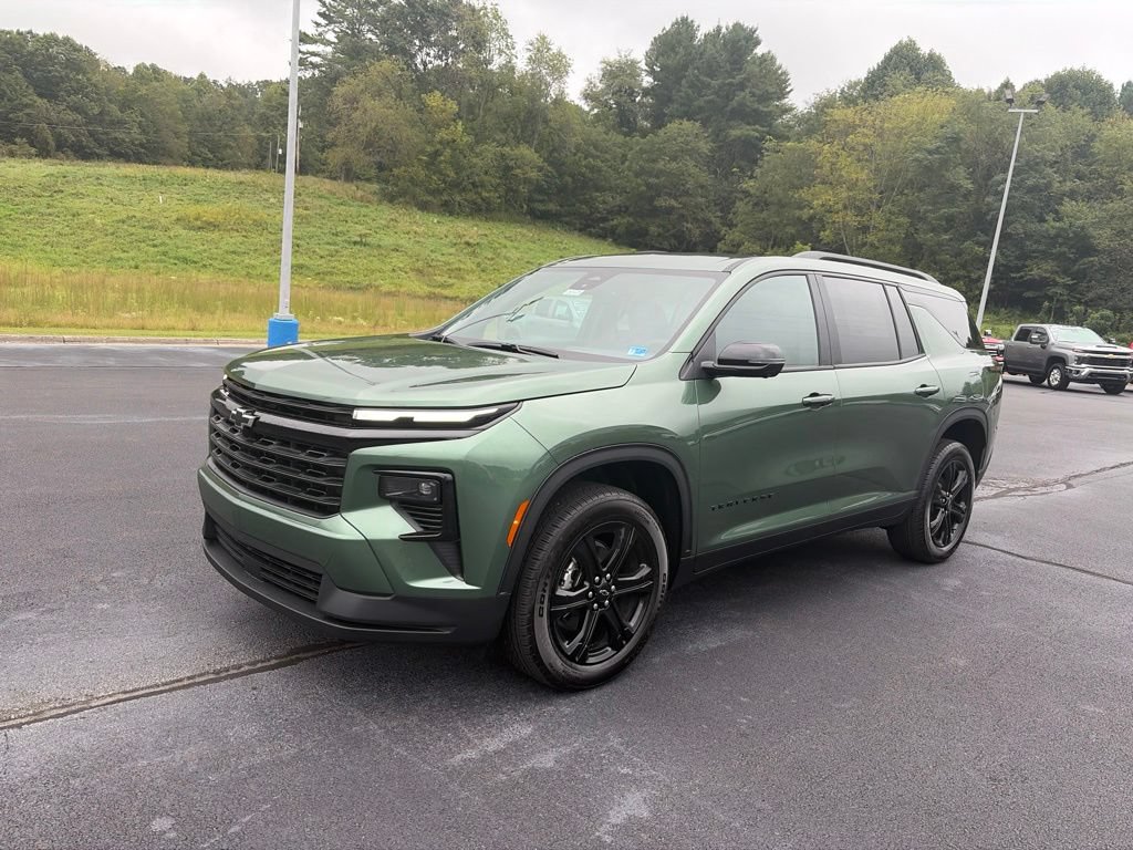 New 2027 Chevrolet Traverse LT w/ Midnight/Sport Edition AWD/4WD image 4
