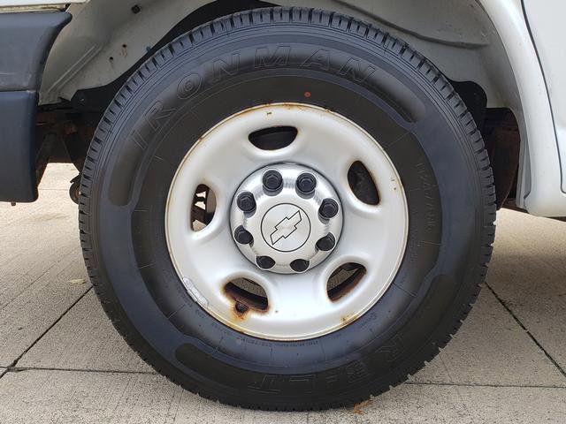 Used 2015 Chevrolet Express 2500 image 27