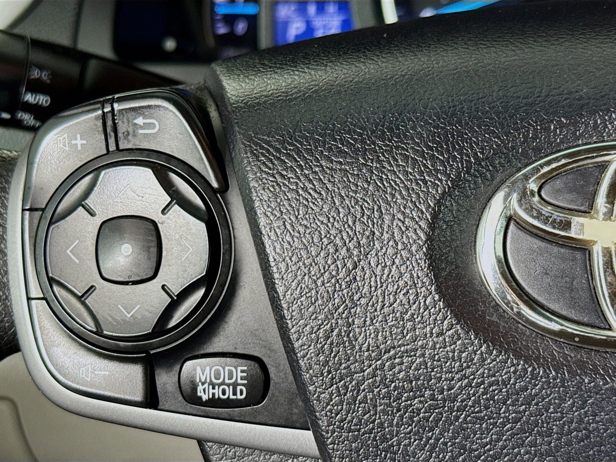 Used 2014 Toyota Camry SE image 13