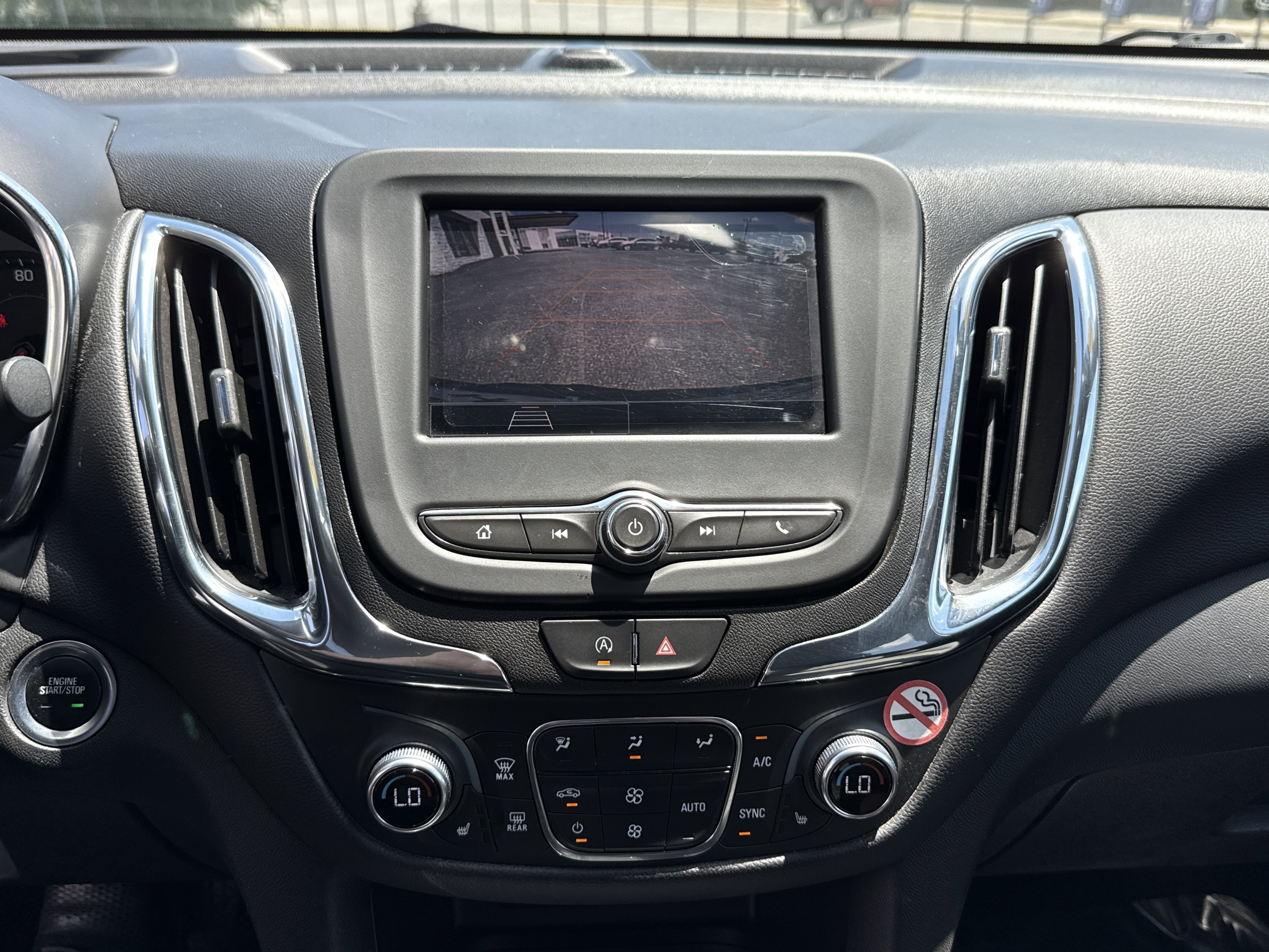 Used 2024 Chevrolet Equinox LT AWD/4WD image 25