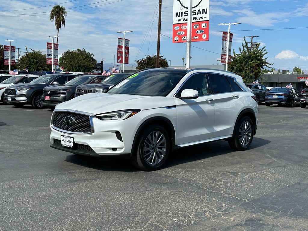 Used 2025 INFINITI QX50 Luxe AWD/4WD image 2