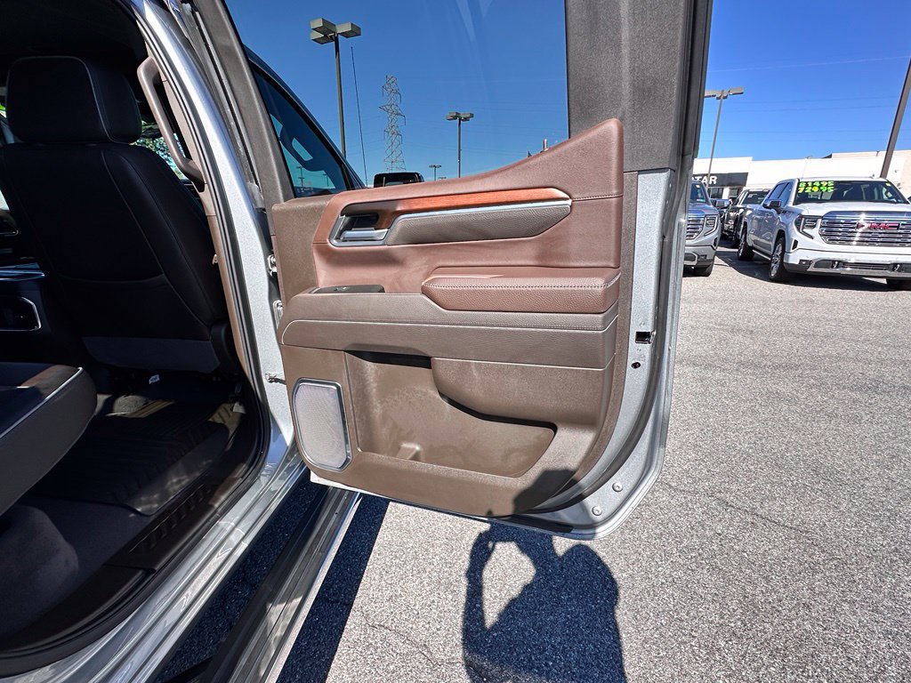 Certified 2025 GMC Sierra 1500 Denali w/ Denali Reserve Package AWD/4WD image 18