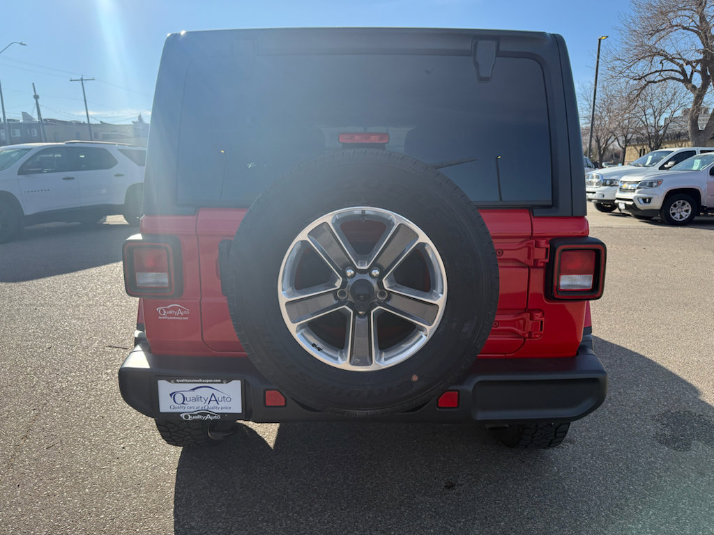 Used 2021 Jeep Wrangler Unlimited Sahara AWD/4WD image 7