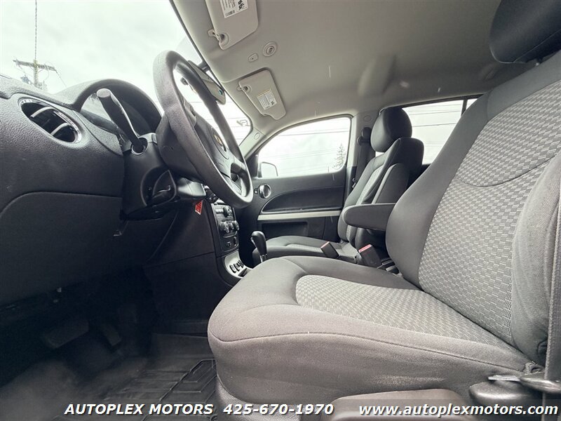 Used 2008 Chevrolet HHR LS FWD image 14