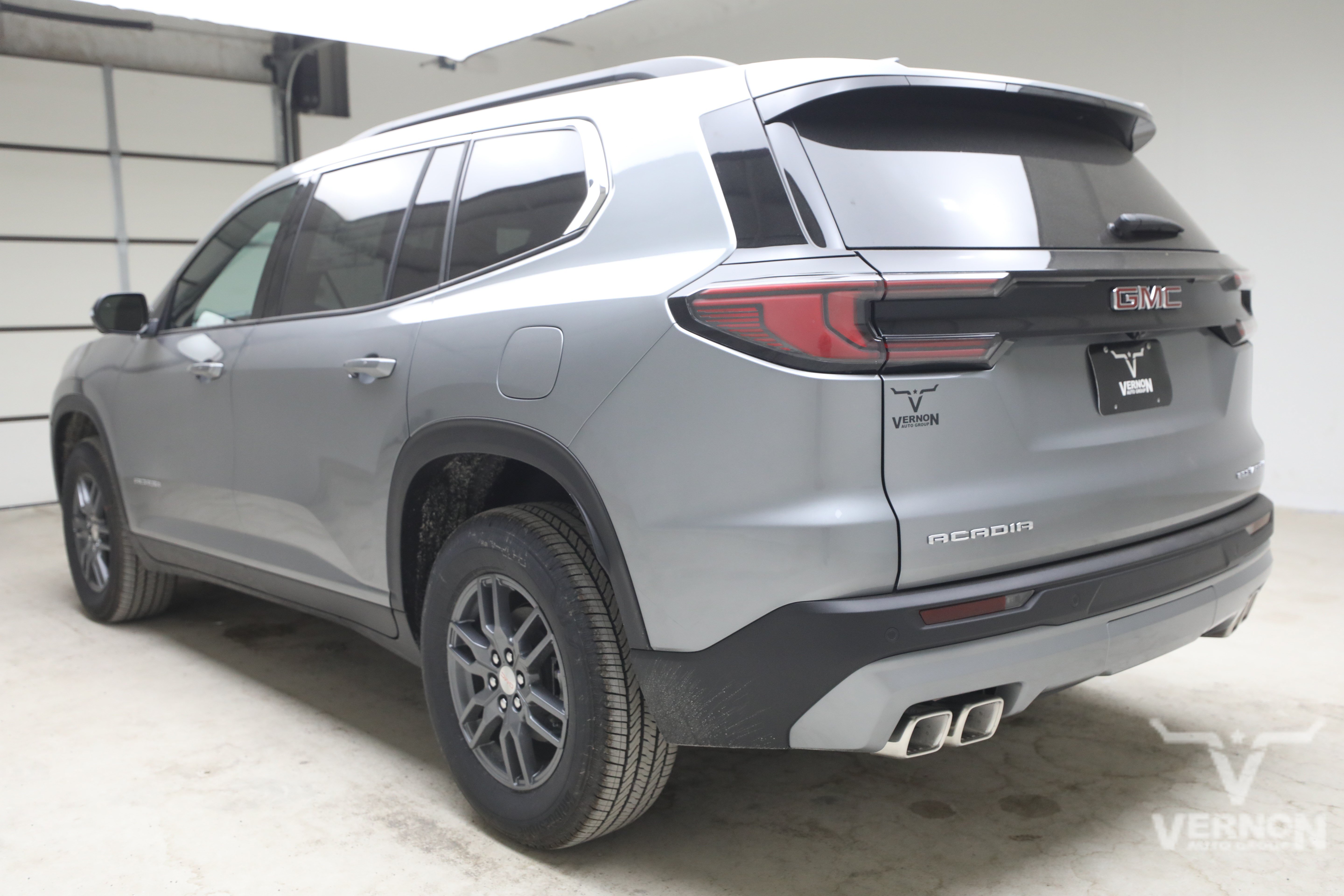 New 2027 GMC Acadia Elevation FWD image 3