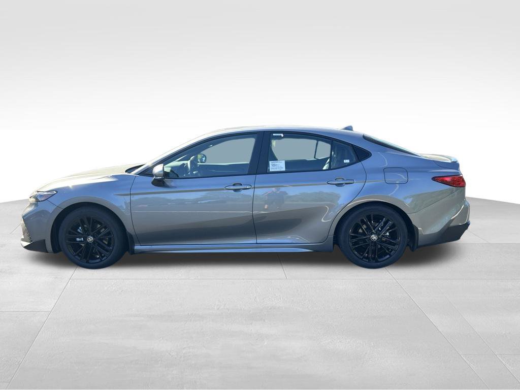 New 2026 Toyota Camry SE w/ Convenience Package FWD image 2