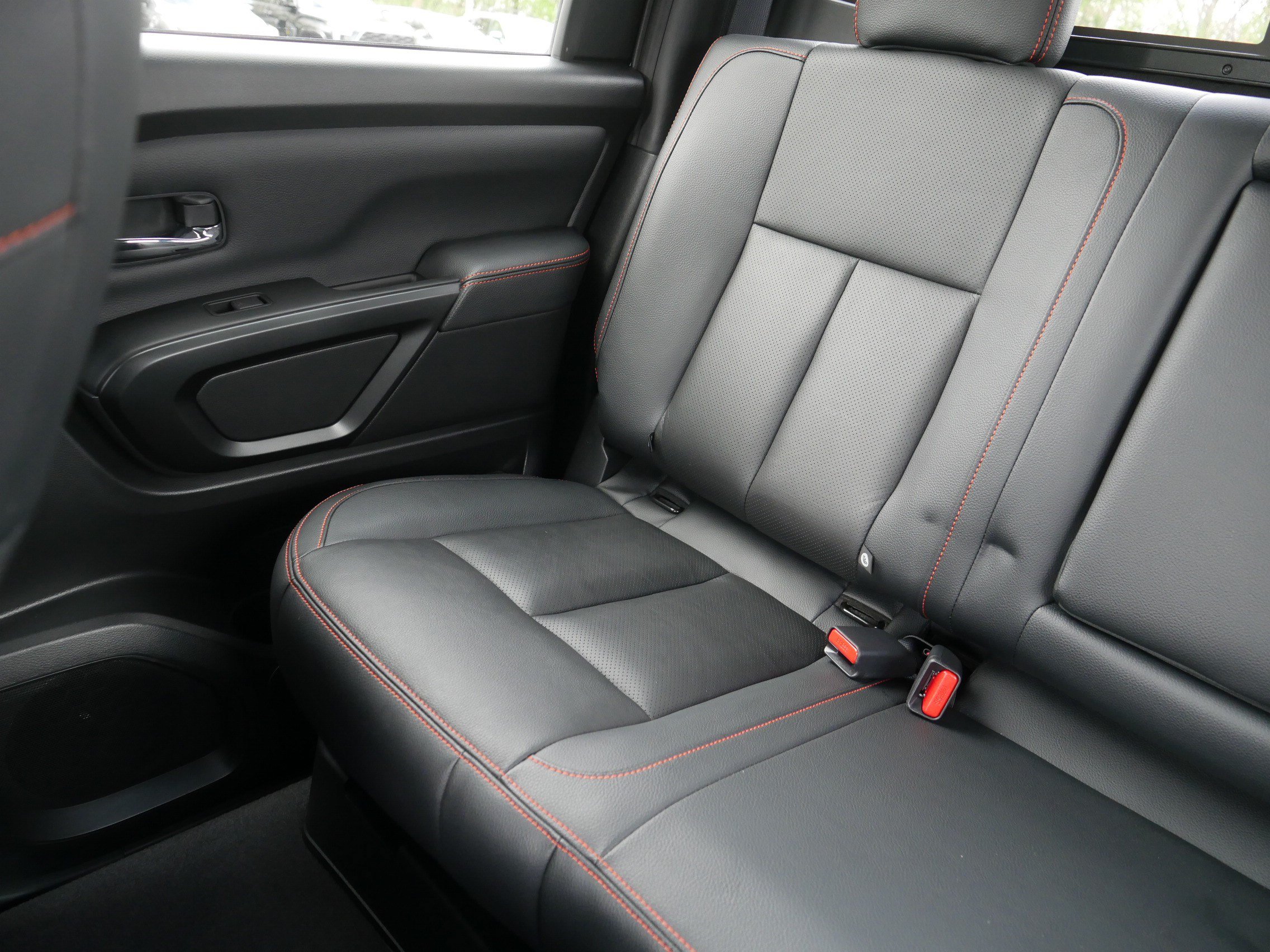 Certified 2024 Nissan Titan PRO-4X w/ Pro-4x Convenience Package AWD/4WD image 12