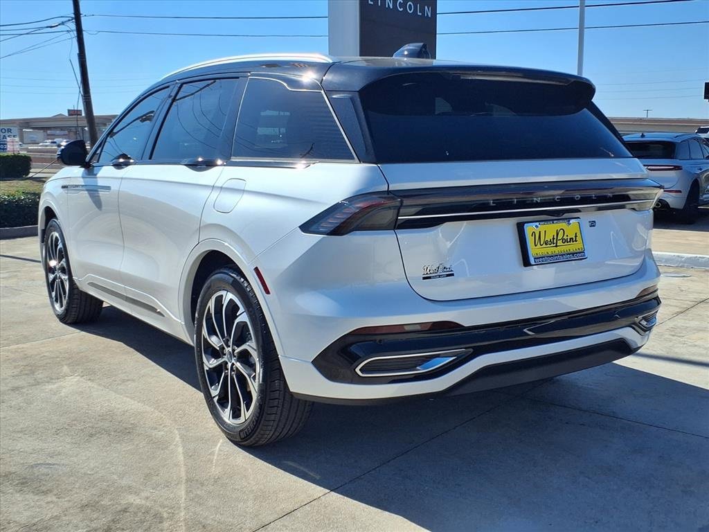 New 2026 Lincoln Nautilus Reserve image 16