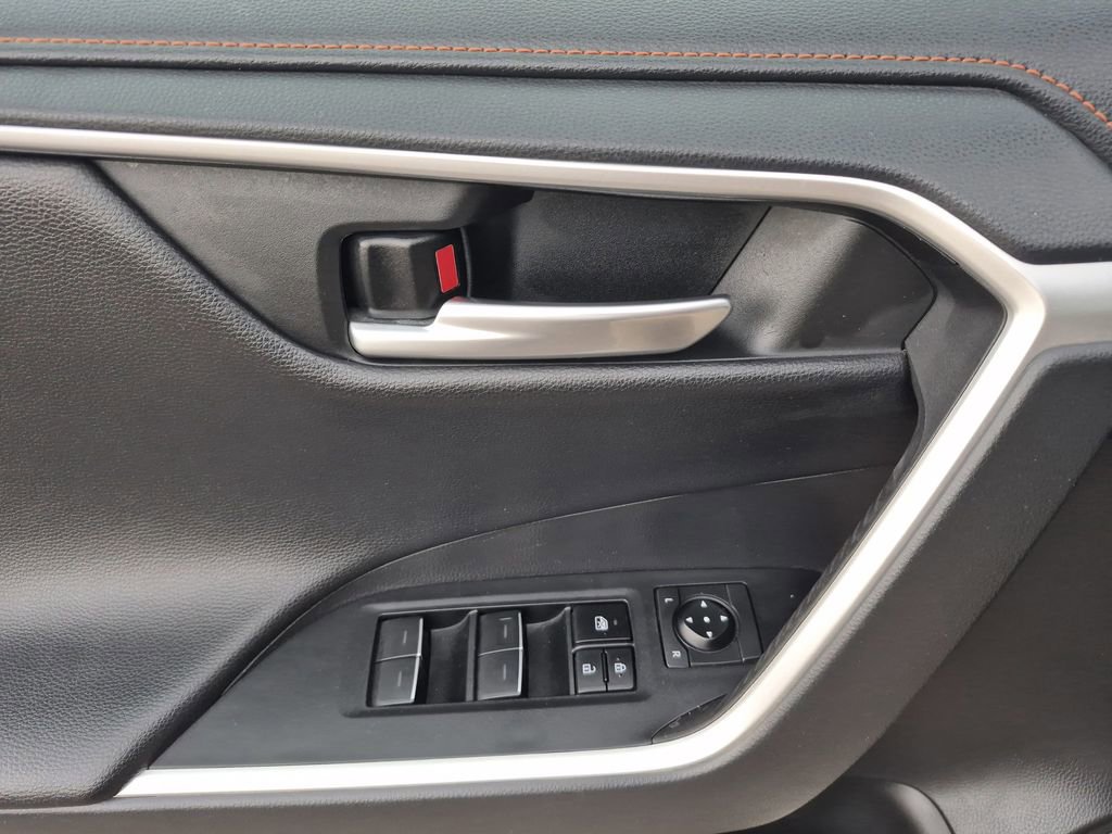 Used 2024 Toyota RAV4 Adventure image 7