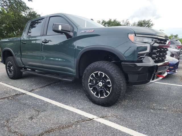 Used 2025 Chevrolet Silverado 1500 ZR2 w/ Technology Package AWD/4WD image 2
