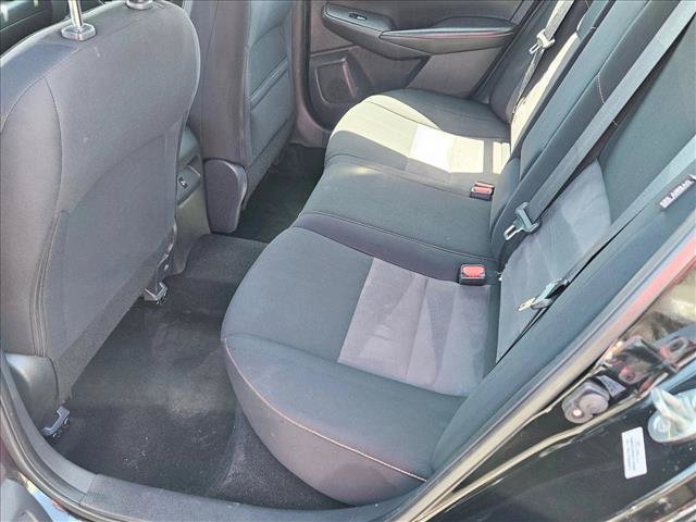 Used 2022 Nissan Sentra SR w/ Midnight Edition FWD image 17