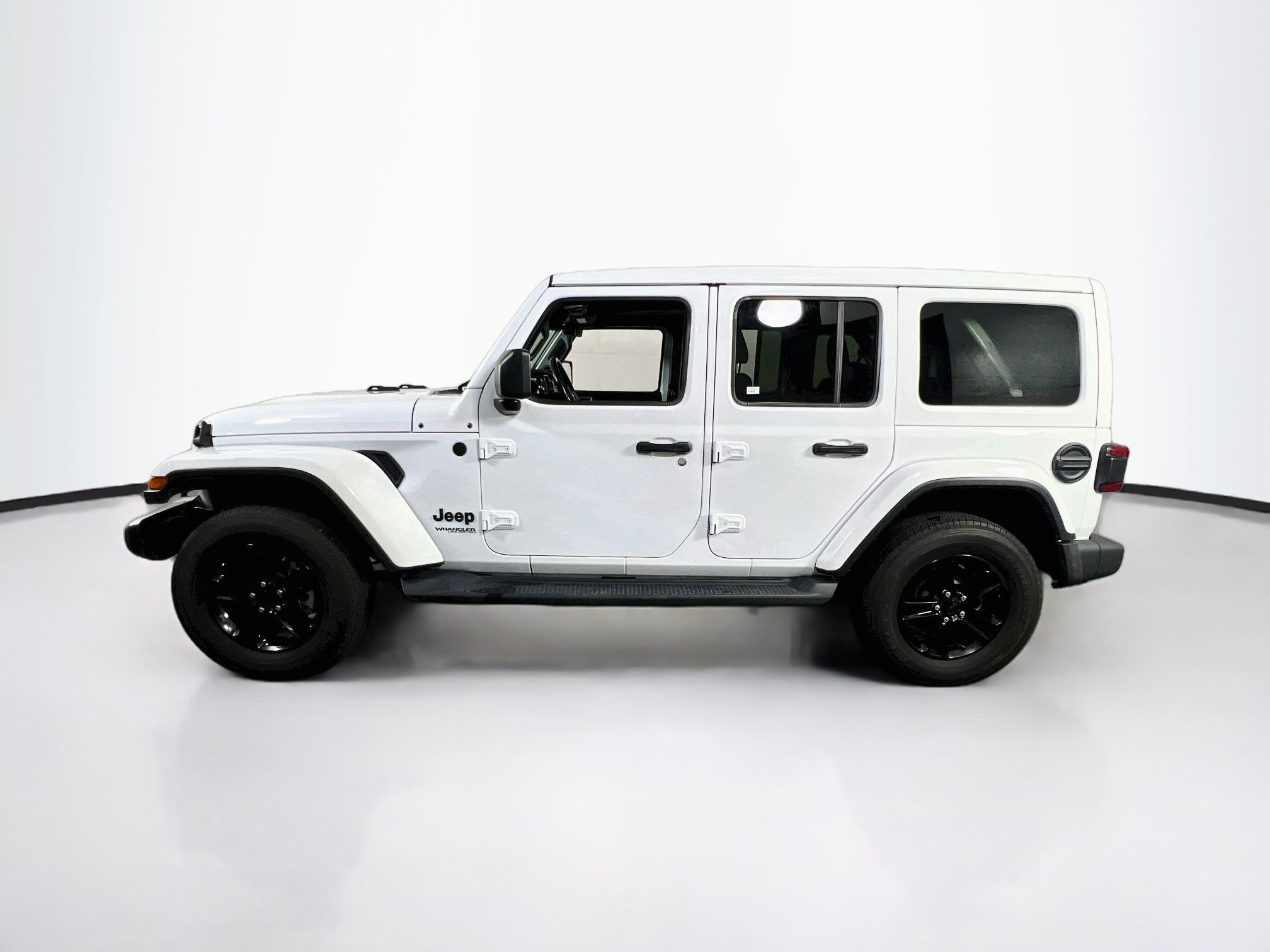 Used 2021 Jeep Wrangler Unlimited Sahara AWD/4WD image 8