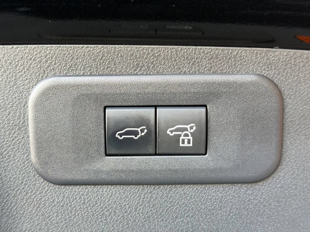 Used 2025 Lexus NX 250 FWD w/ Towing Package (2000 Lbs) image 35