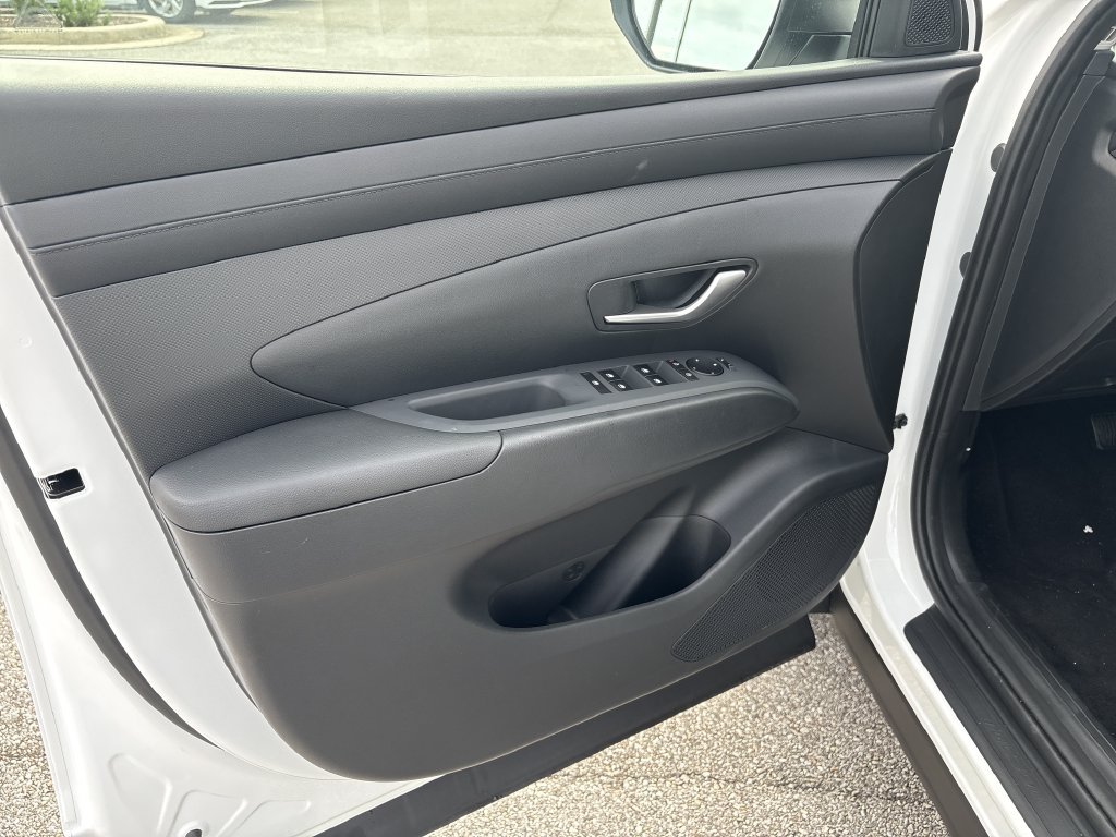 New 2026 Hyundai Tucson SEL Plus w/ Tow & Go Package FWD image 17