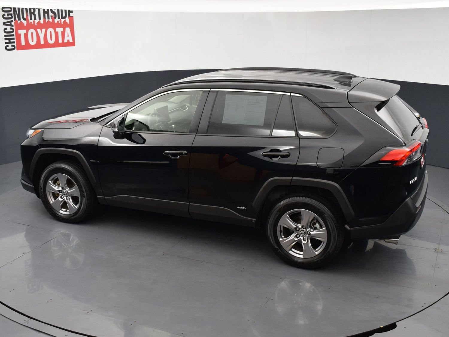 Used 2025 Toyota RAV4 LE AWD/4WD image 18