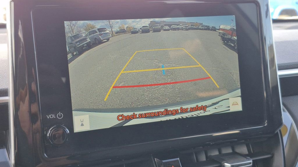 Used 2024 Toyota Corolla Cross XLE w/ Convenience Package image 21