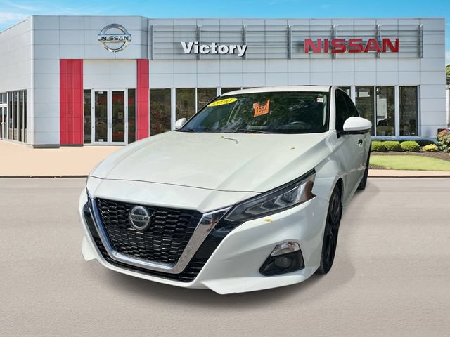 Certified 2020 Nissan Altima 2.0 Platinum FWD image 2