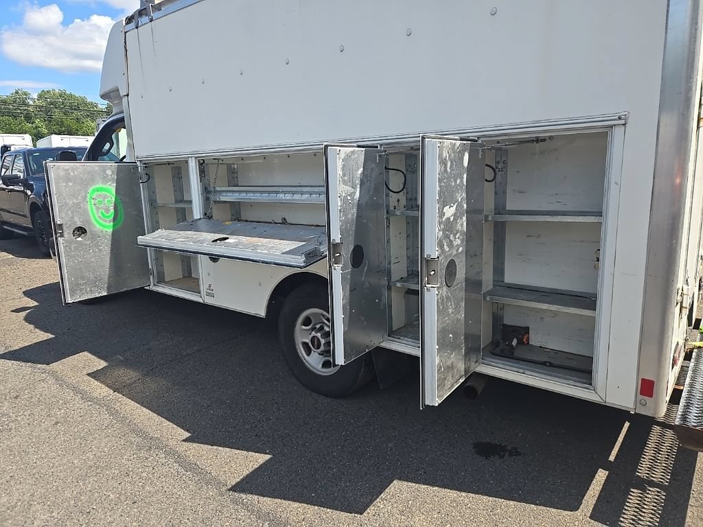 Used 2019 GMC Savana 3500 w/ Power Convenience Package RWD image 13