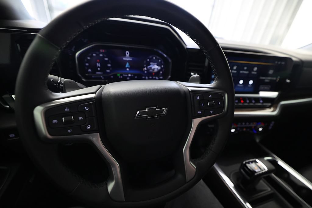Used 2025 Chevrolet Silverado 1500 LT Trail Boss w/ LT Trail Boss Premium Package AWD/4WD image 20
