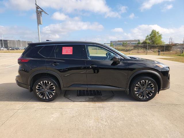 Certified 2025 Nissan Rogue SL w/ Tech Package video 4