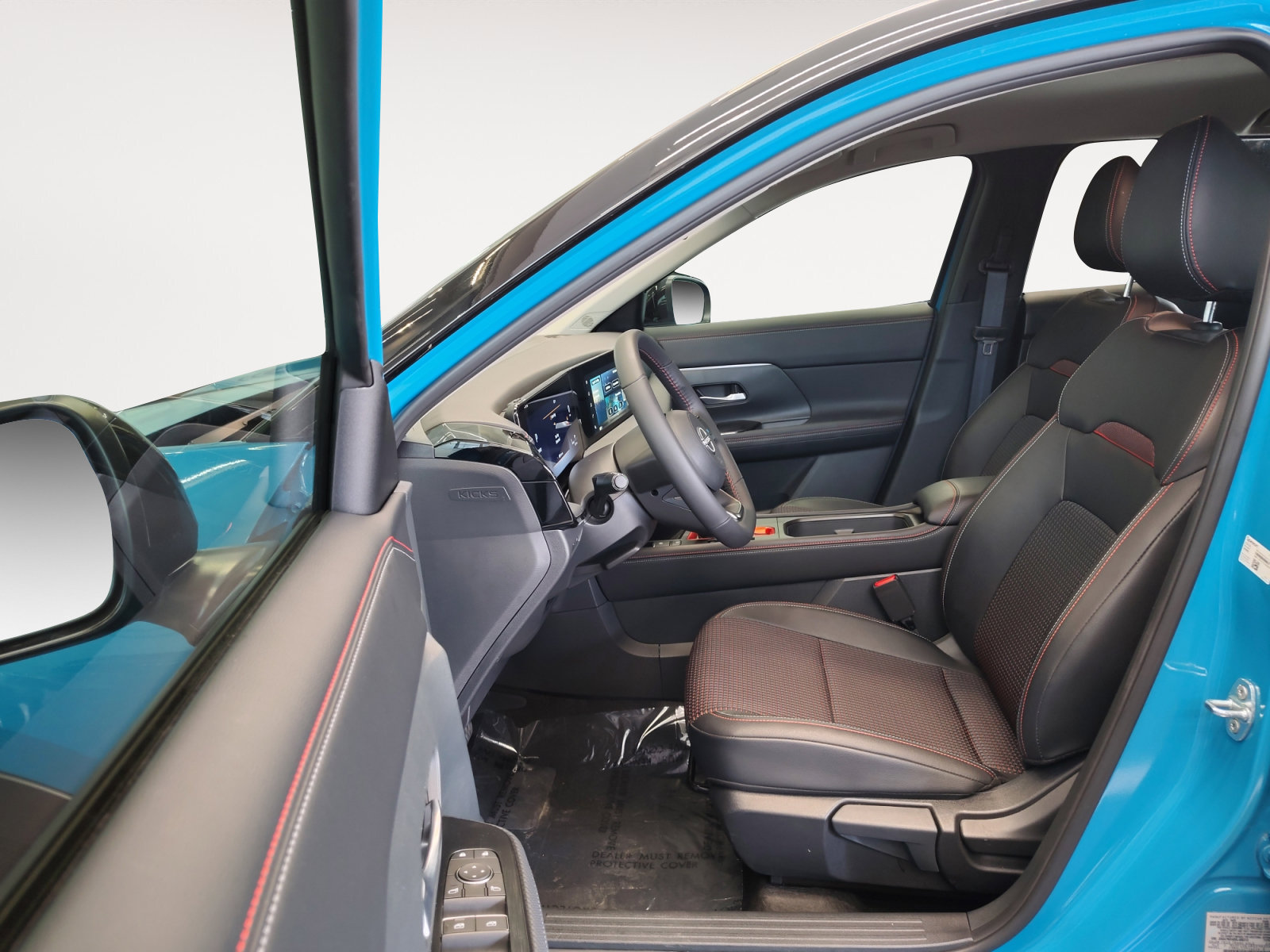 Used 2025 Nissan Kicks SR FWD image 23