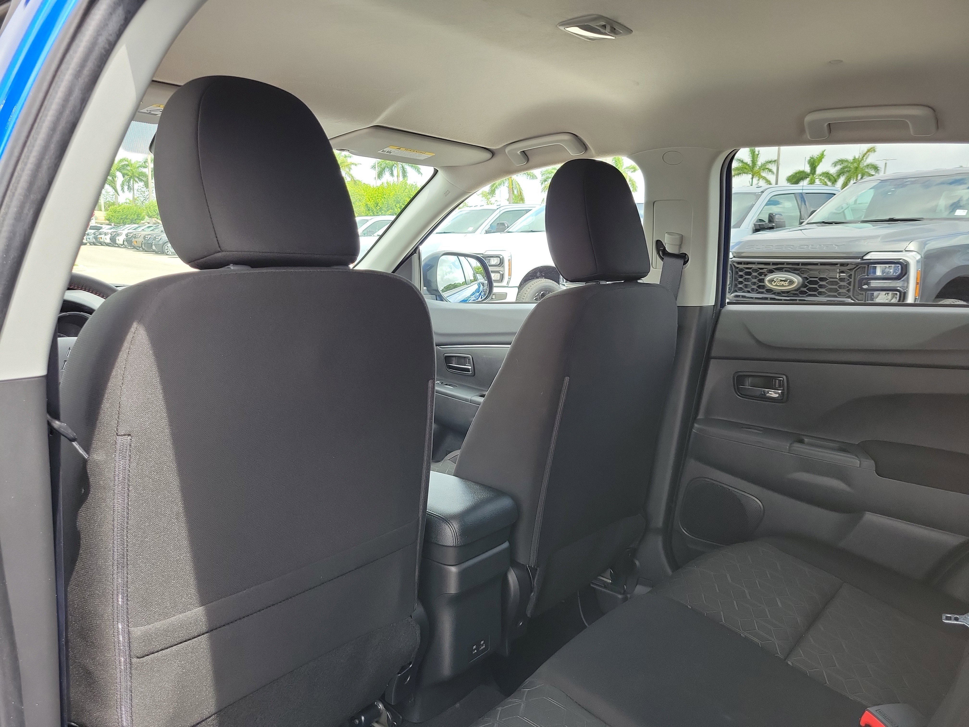 Used 2025 Mitsubishi Outlander Sport LE AWD/4WD image 14