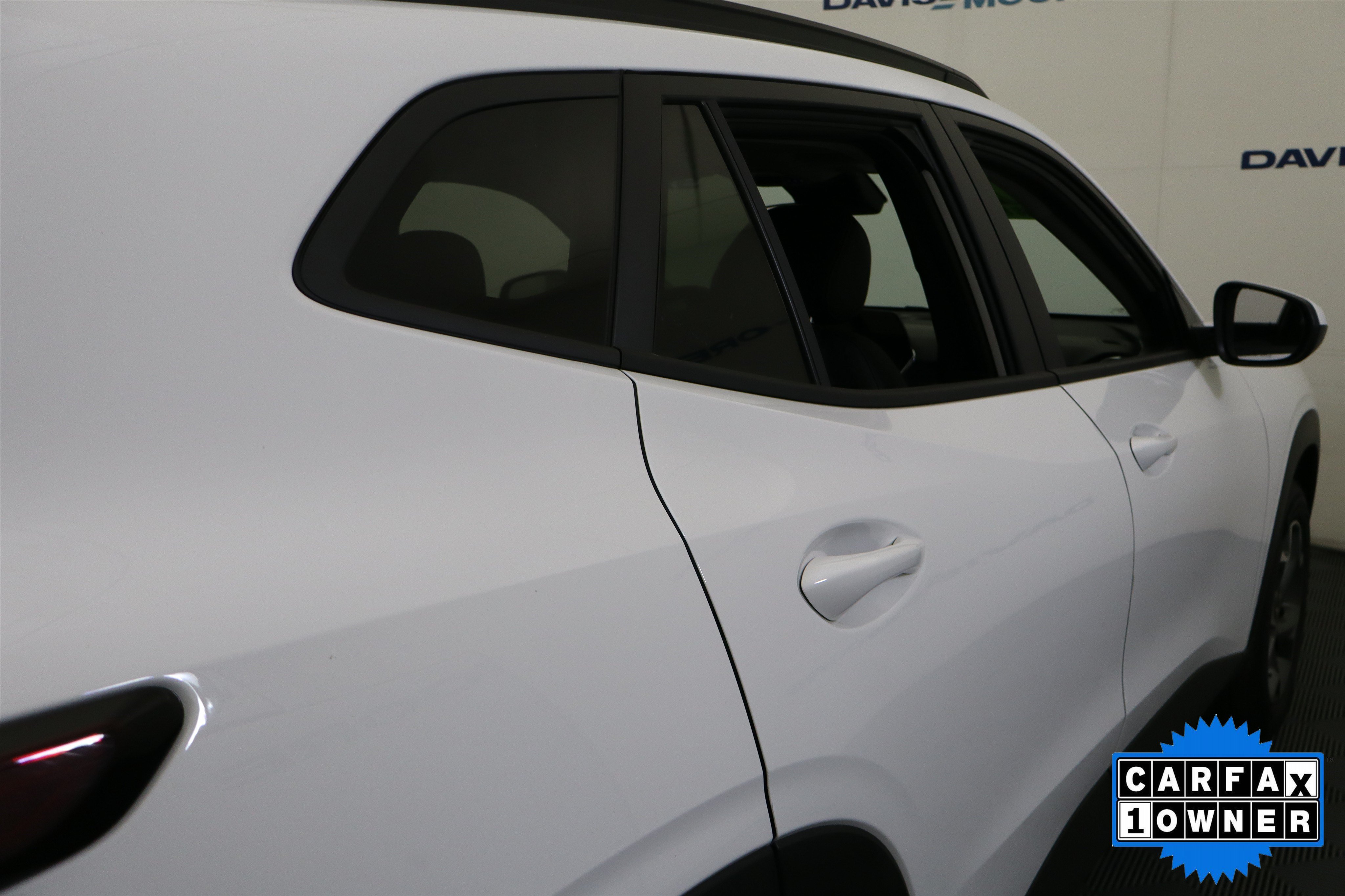 Used 2026 Chevrolet Trax LT FWD image 7