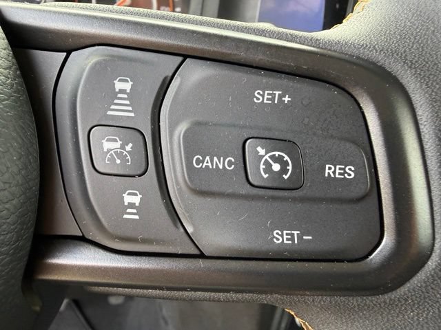 Certified 2024 Jeep Gladiator Sport AWD/4WD image 17