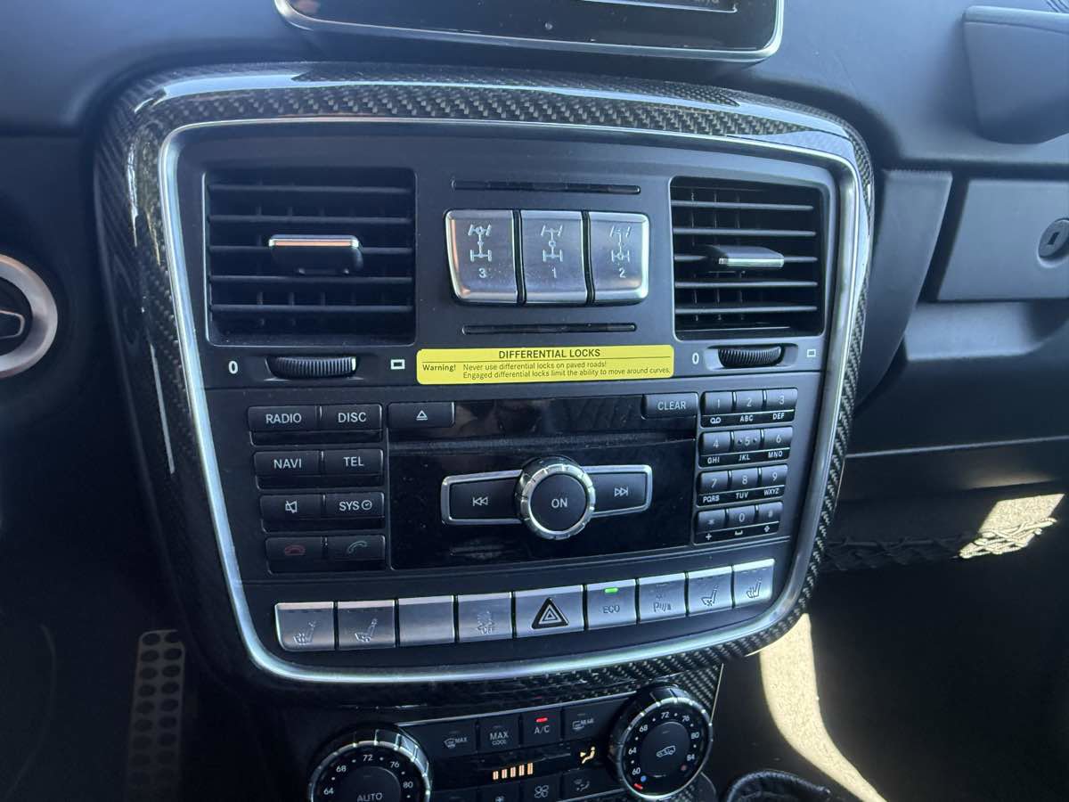 Used 2015 Mercedes-Benz G 63 AMG 4MATIC image 19