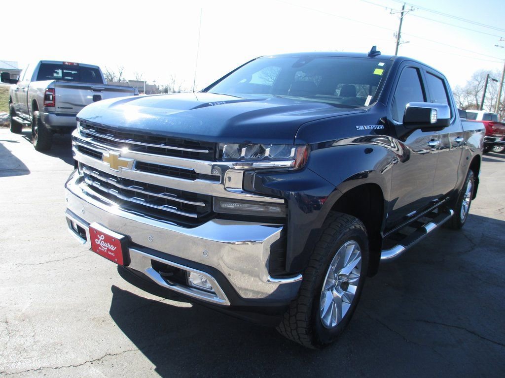 Used 2020 Chevrolet Silverado 1500 LTZ w/ LTZ Premium Package image 9