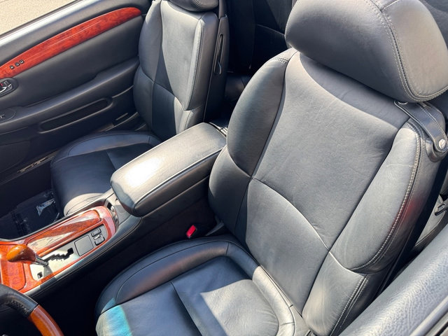 Used 2004 Lexus SC 430 Convertible image 14