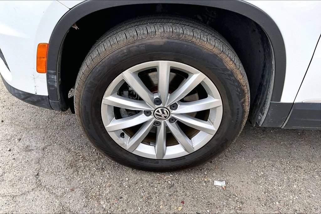 Used 2017 Volkswagen Tiguan Wolfsburg Edition FWD image 7