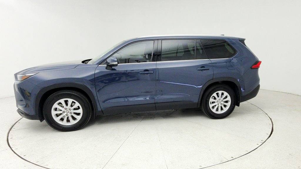 Used 2024 Toyota Grand Highlander XLE image 5