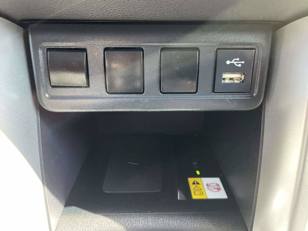 Used 2022 Toyota Corolla Cross LE AWD/4WD image 38