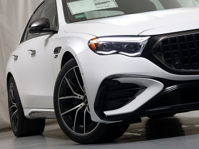 New 2027 Mercedes-Benz E 53 AMG e 4MATIC Sedan image 4