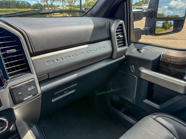 Used 2022 Ford F250 Lariat w/ Tremor Off-Road Package image 17
