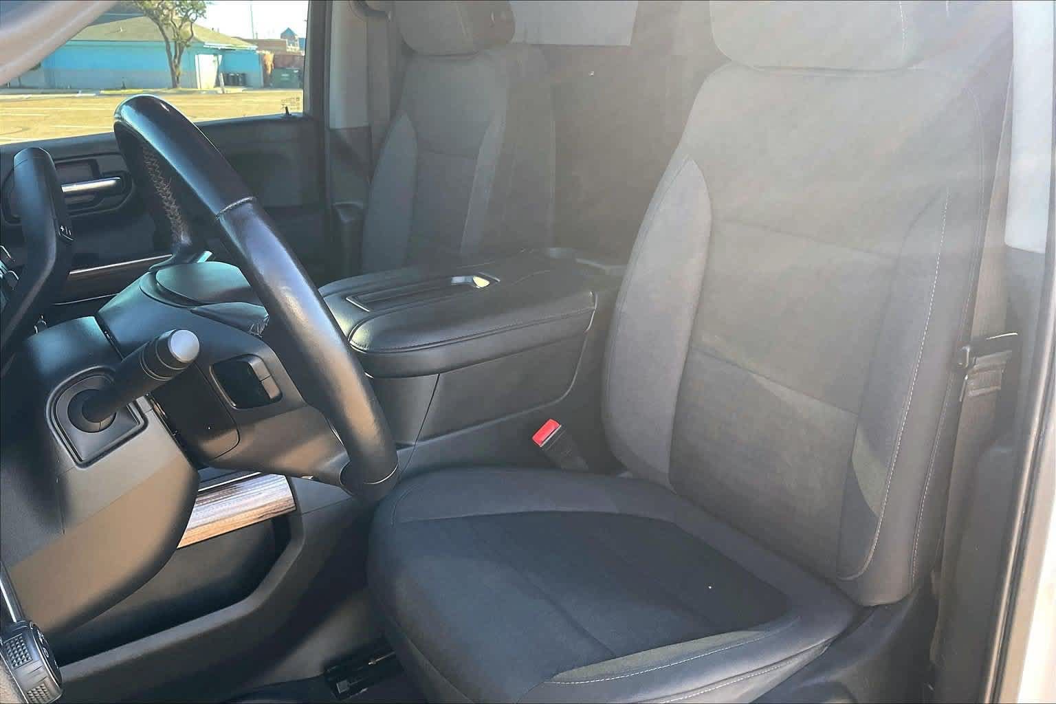 Used 2021 Chevrolet Silverado 1500 LT Trail Boss w/ Bed Protection Package AWD/4WD image 10