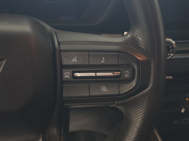 Used 2024 Chevrolet Colorado Trail Boss w/ Technology Package AWD/4WD image 16