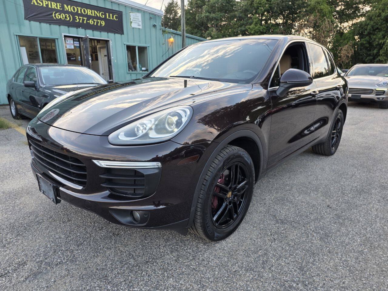 Used 2016 Porsche Cayenne AWD/4WD image 3