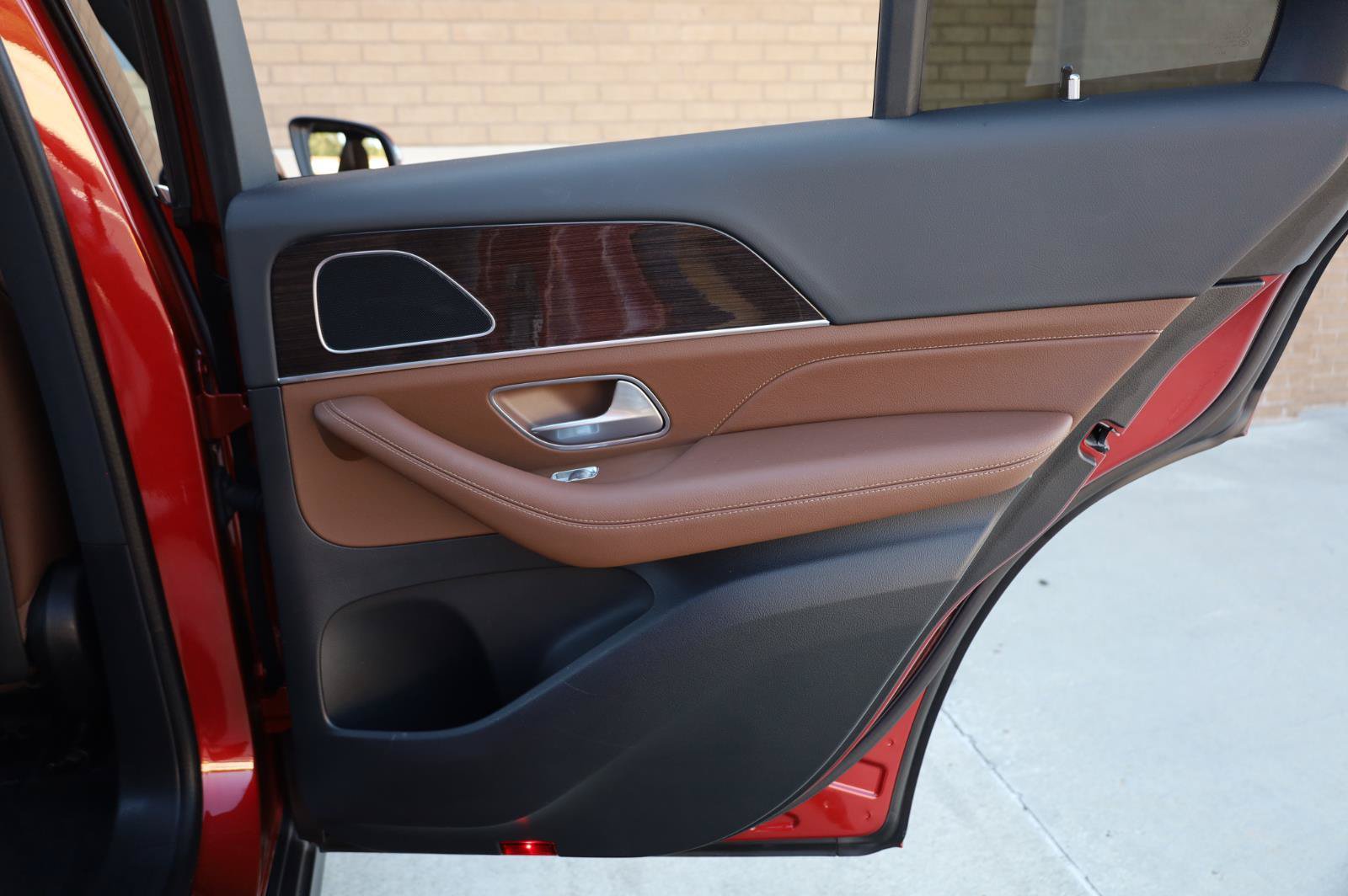 Used 2025 Mercedes-Benz GLE 350 4MATIC image 21