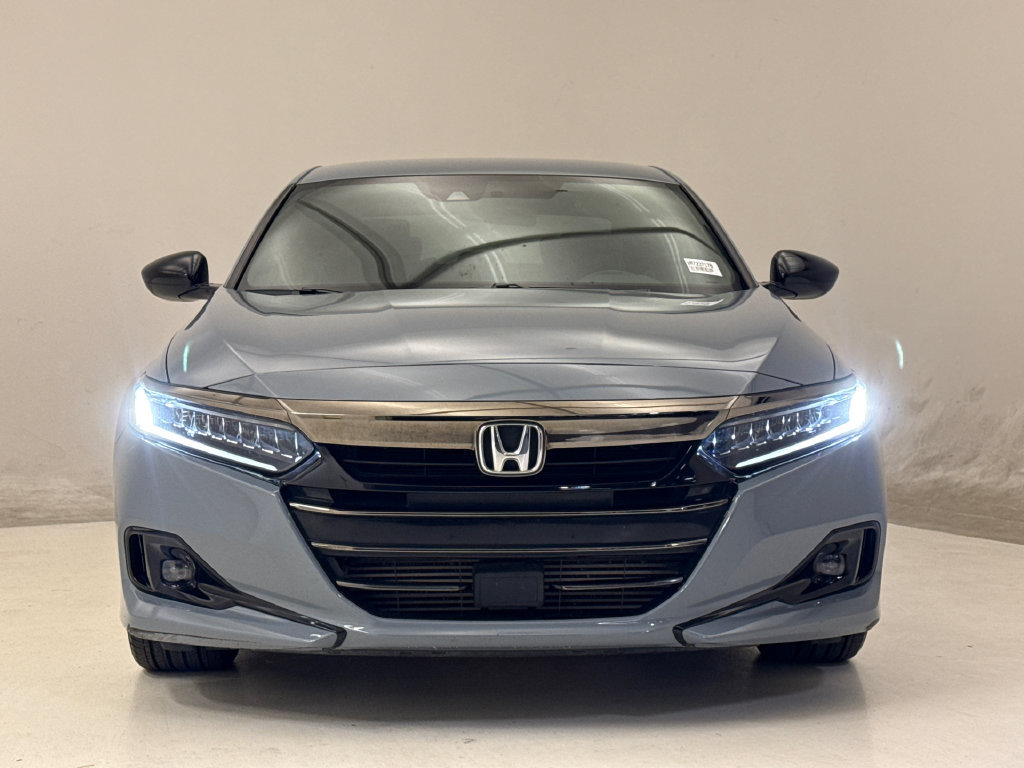 Used 2022 Honda Accord Sport image 3