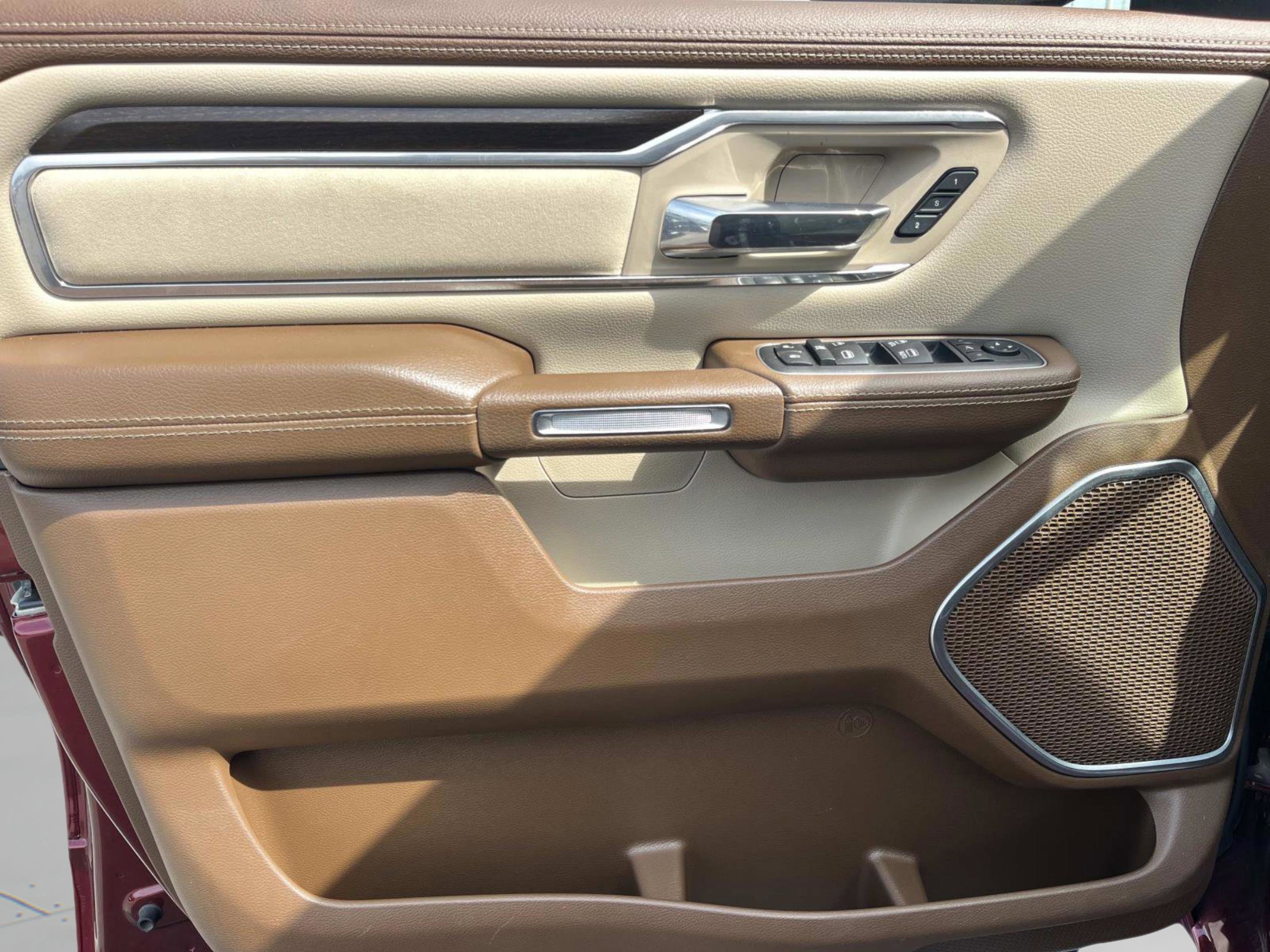 Used 2022 RAM 1500 Laramie AWD/4WD image 24